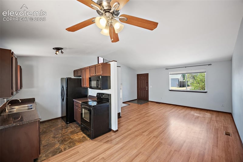 4960 Dover Dr, Colorado Springs, CO 80916