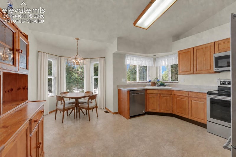 4960 Dry Stone Dr, Colorado Springs, CO 80923