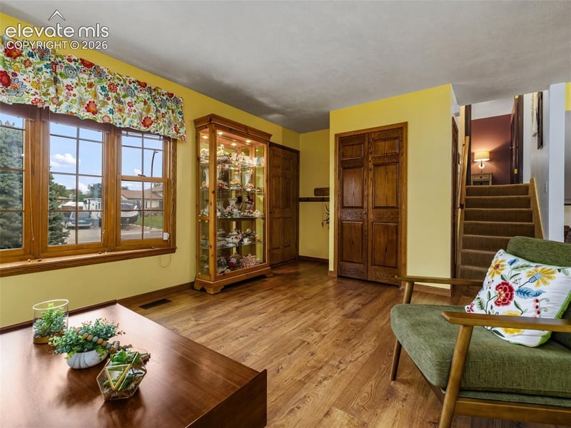 5 Chickadee Way, Pueblo, CO 81005