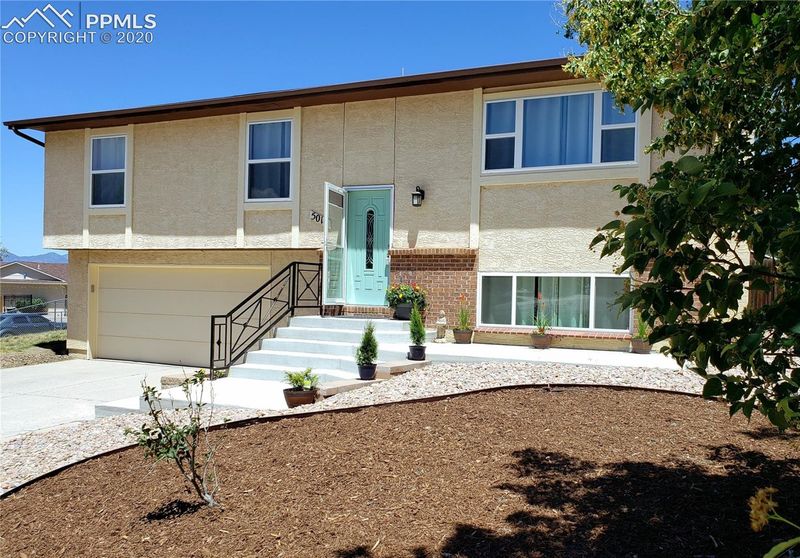 5010 N Splitrail Dr, Colorado Springs, CO 80917