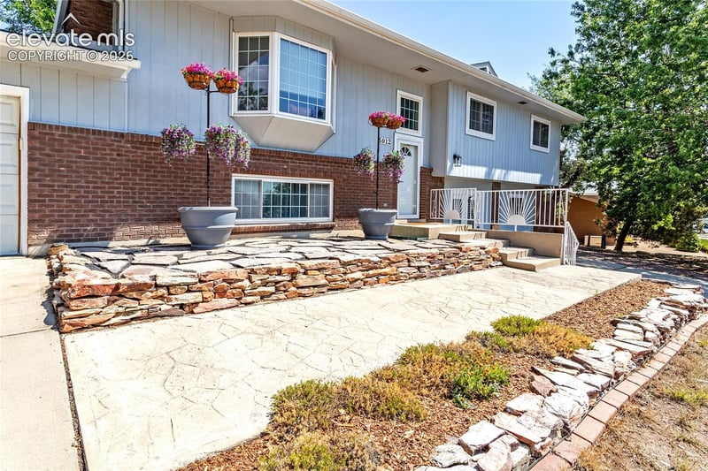 5012 Alteza Dr, Colorado Springs, CO 80917