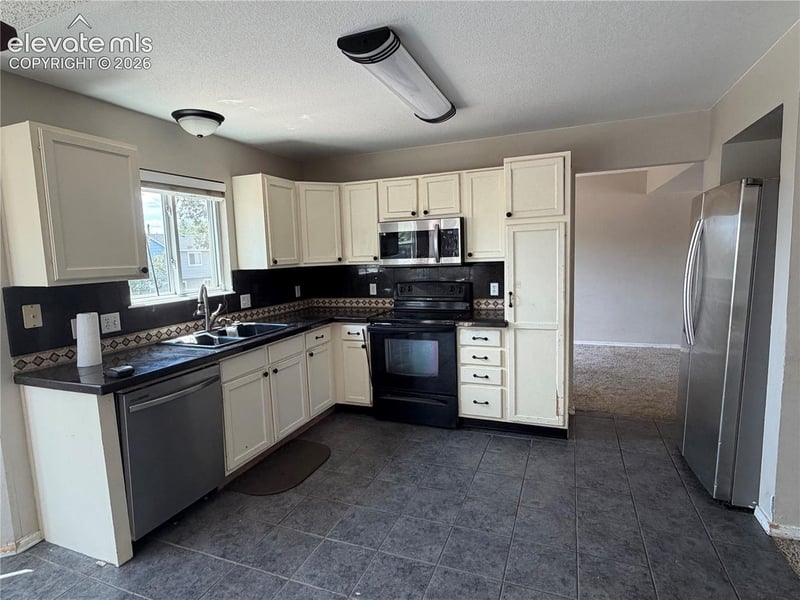5015 Old Fountain Blvd, Colorado Springs, CO 80916