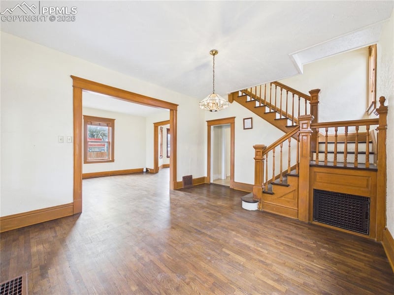 504 W Abriendo Ave, Pueblo, CO 81004
