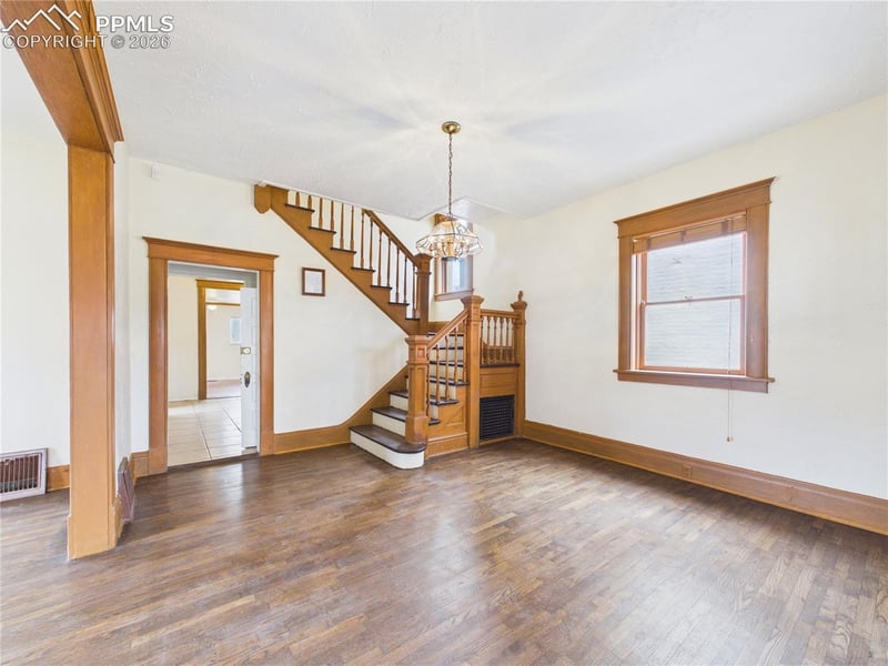 504 W Abriendo Ave, Pueblo, CO 81004