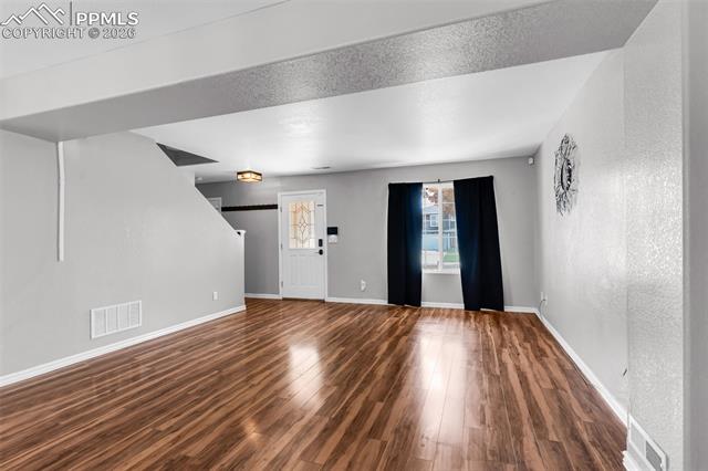 5043 Thrush Dr, Pueblo, CO 81008