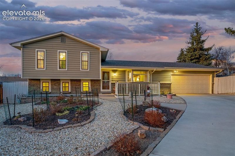 5050 N Splendid Cir, Colorado Springs, CO 80917