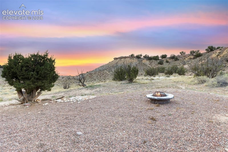 507 Van Egmond Dr, Penrose, CO 81240