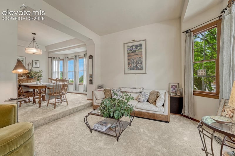 5140 Broadmoor Bluffs Dr, Colorado Springs, CO 80906
