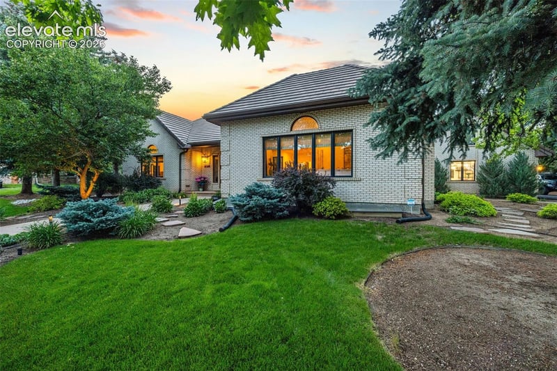 52 Broadmoor Ave, Colorado Springs, CO 80906