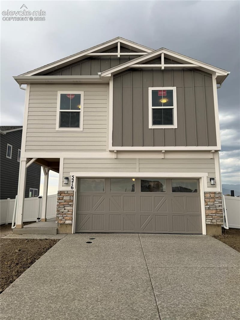 5216 Truscott Rd, Colorado Springs, CO 80925