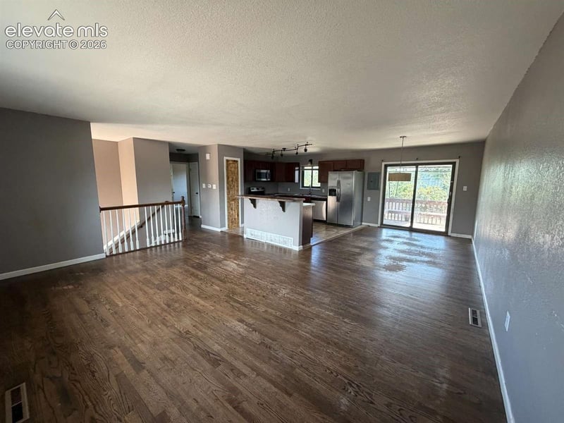 522 Clearview Dr, Fountain, CO 80817