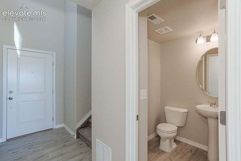 5226 Truscott Rd, Colorado Springs, CO 80925