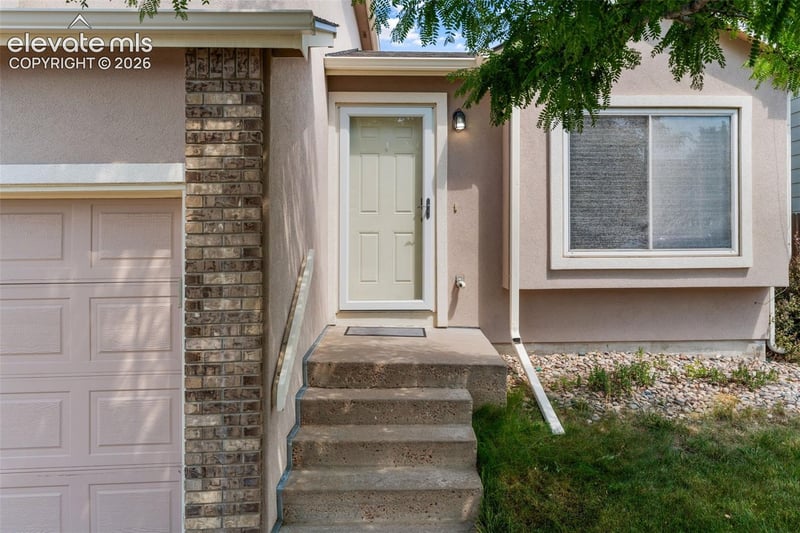 5230 Pine Haven Dr, Colorado Springs, CO 80923