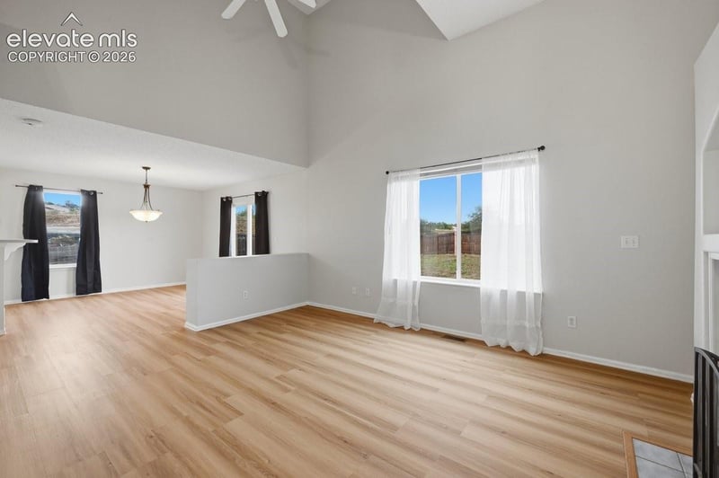 5248 Prairie Grass Ln, Colorado Springs, CO 80922