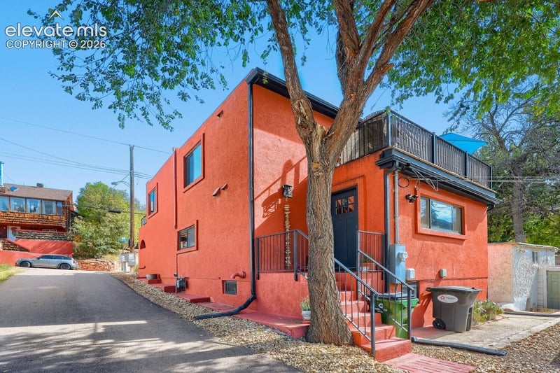 525 Canon Ave, Manitou Springs, CO 80829