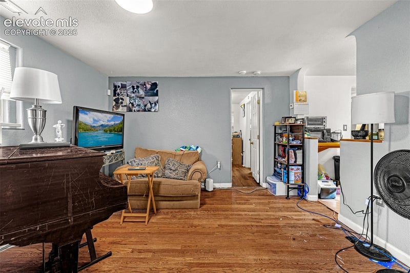 526 Bonfoy Ave, Colorado Springs, CO 80909