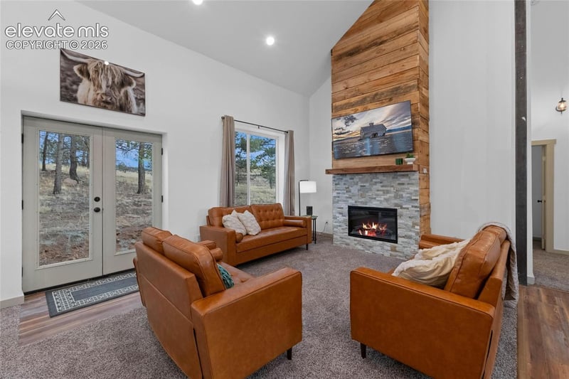 526 Irwin Dr, Florissant, CO 80816