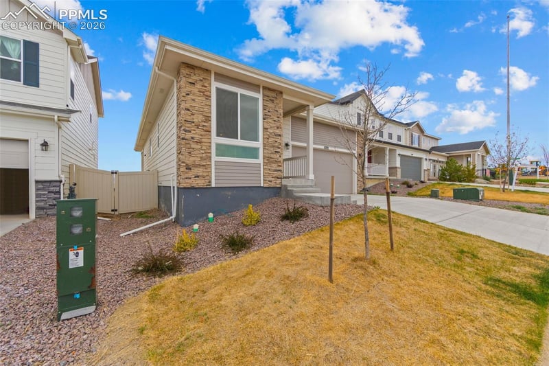 5272 Sidewinder Dr, Colorado Springs, CO 80925