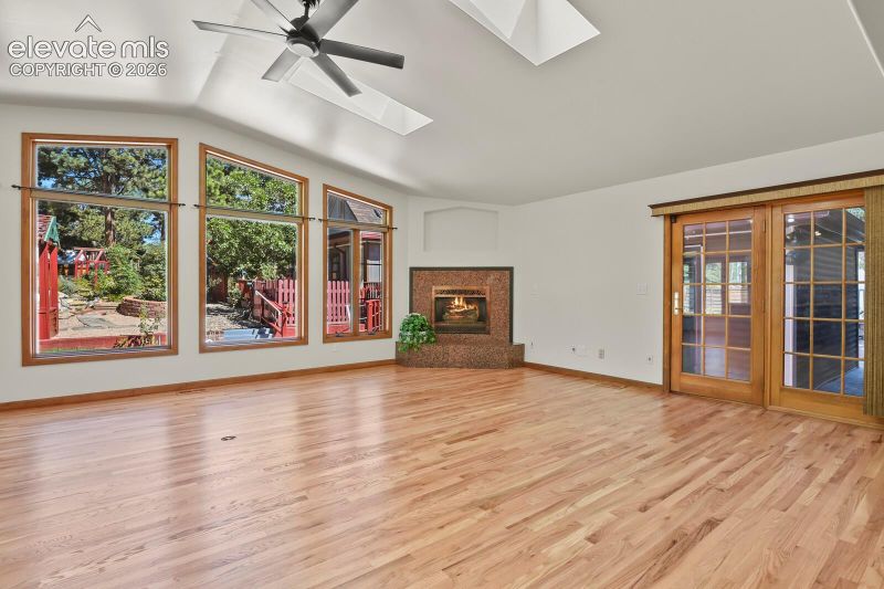 5304 Chloe Ln, Colorado Springs, CO 80915