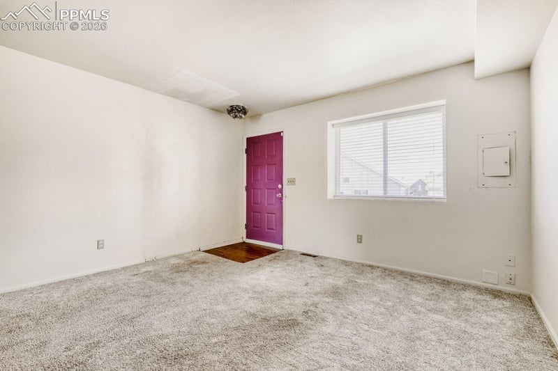 5315 Solar Ridge Dr, Colorado Springs, CO 80917
