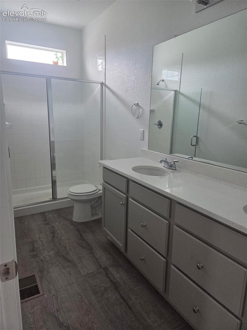 5323 Spalding Pl, Longmont, CO 80504