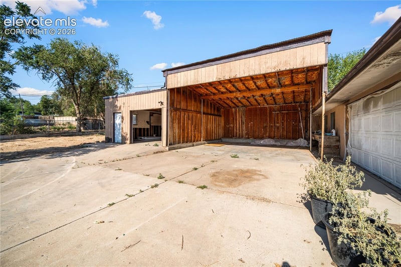 535 Cactus St, Pueblo, CO 81005