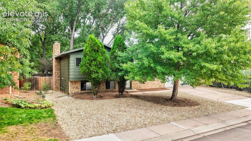 5355 Mule Deer Dr, Colorado Springs, CO 80919