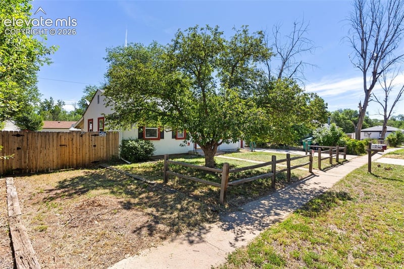 536 Warren Ave, Colorado Springs, CO 80905