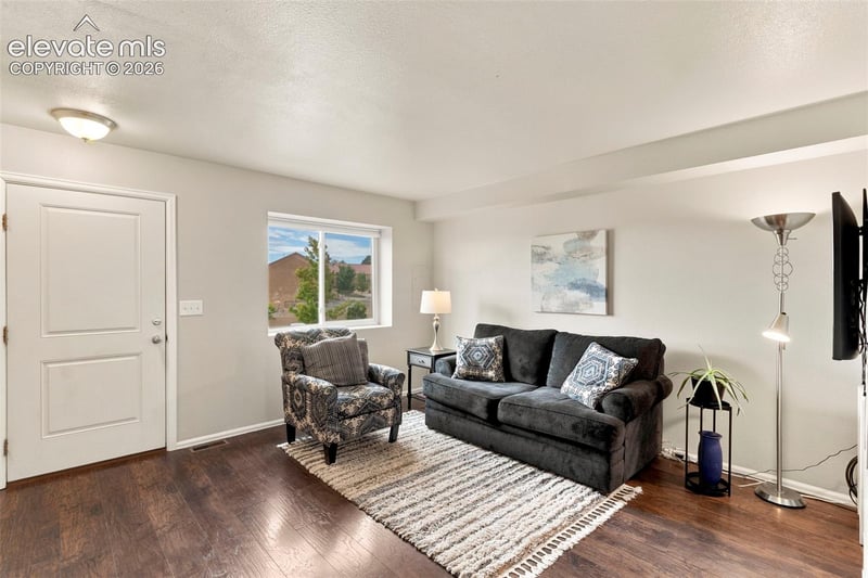5362 Solar Ridge Dr, Colorado Springs, CO 80917