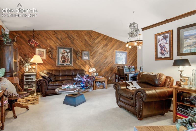 5374 Smokehouse Ln, Colorado Springs, CO 80917