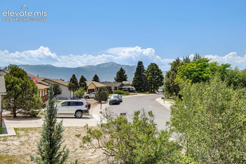 5375 Coneflower Ln, Colorado Springs, CO 80917
