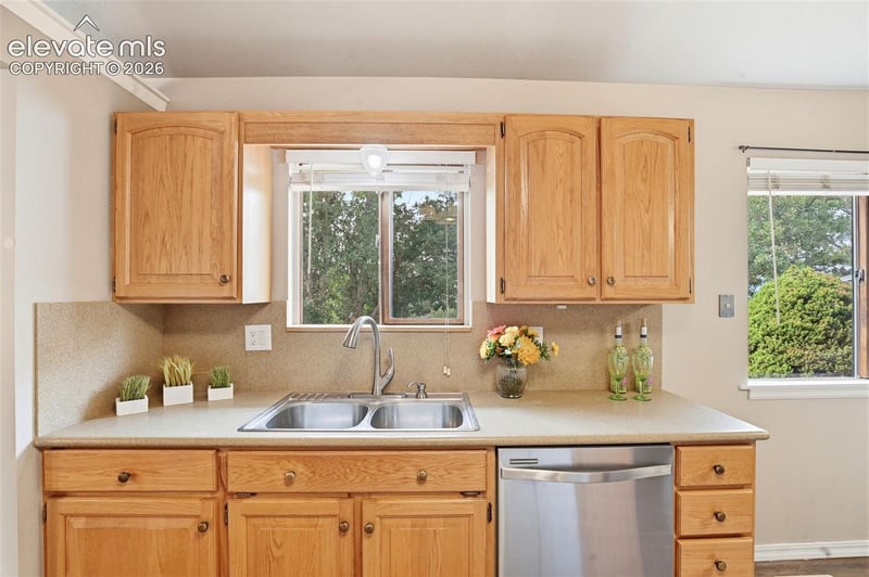5375 Rawhide Ln, Colorado Springs, CO 80917