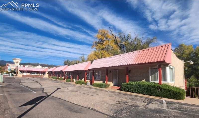 54 Manitou Ave, Manitou Springs, CO 80829