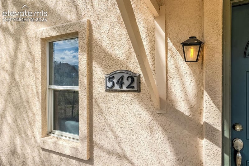 542 W Boulder St, Colorado Springs, CO 80905