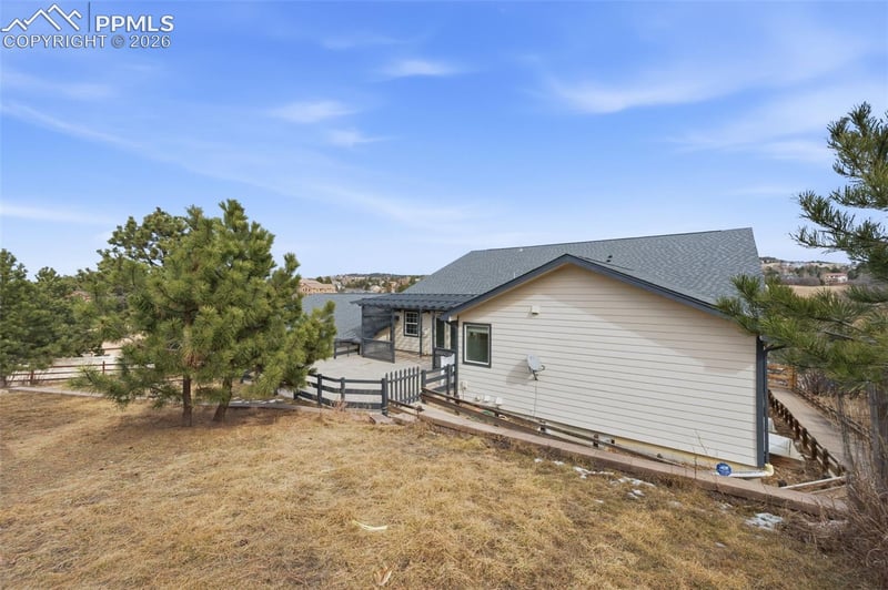 55 Pauma Valley Dr, Colorado Springs, CO 80921