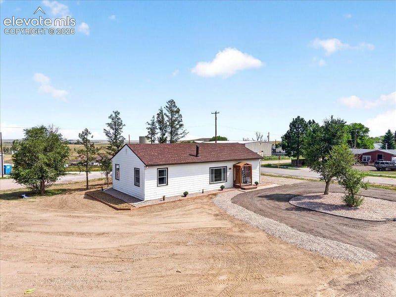 555 Kansas Ave, Calhan, CO 80808