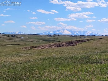 5565 Walker Rd, Colorado Springs, CO 80908
