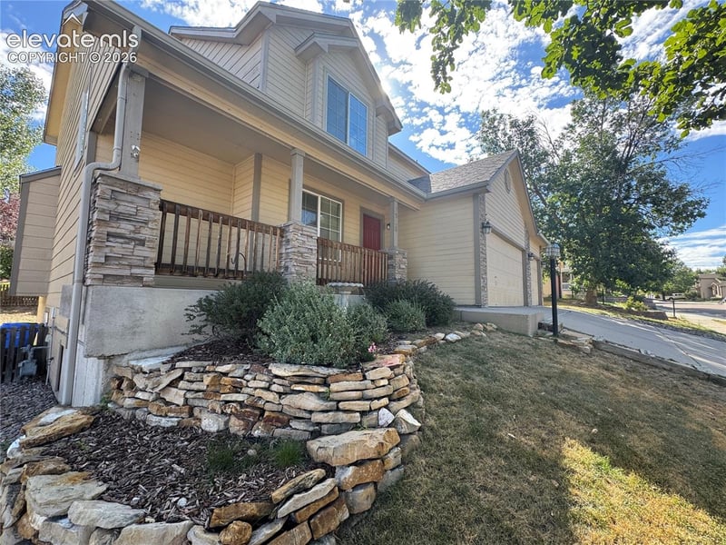 5625 Saddle Rock Rd, Colorado Springs, CO 80918