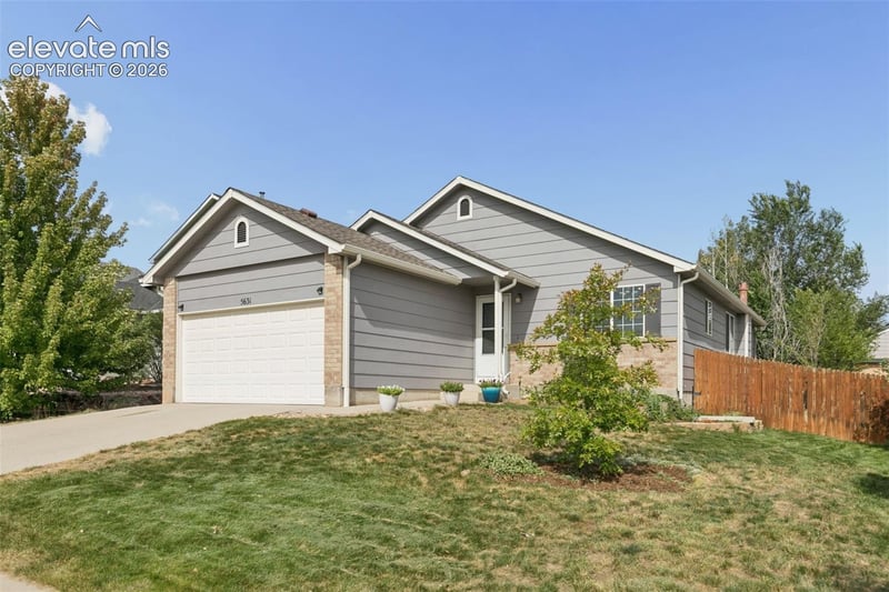 5631 Vermillion Bluffs Dr, Colorado Springs, CO 80923