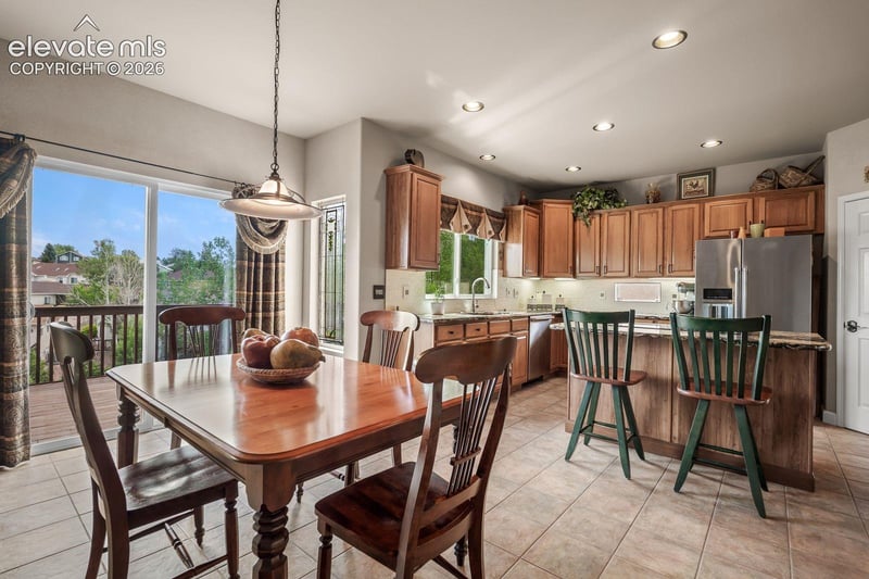 5655 Bridlespur Ridge Pl, Colorado Springs, CO 80918