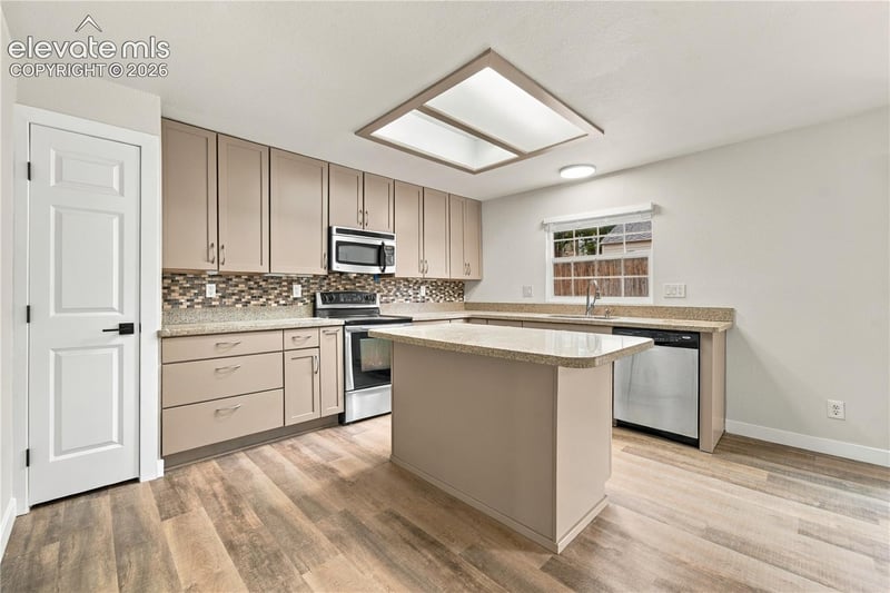 568 Silverton Ct, Colorado Springs, CO 80919
