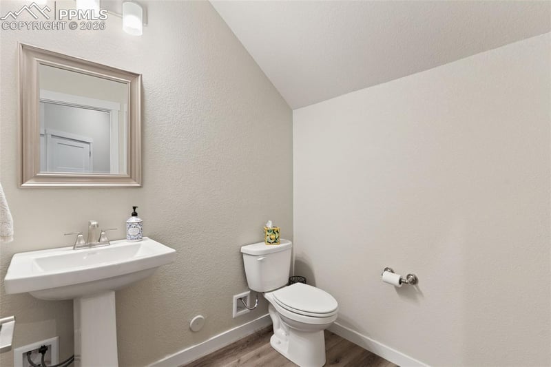 5690 Villa Lorenzo Dr, Colorado Springs, CO 80919