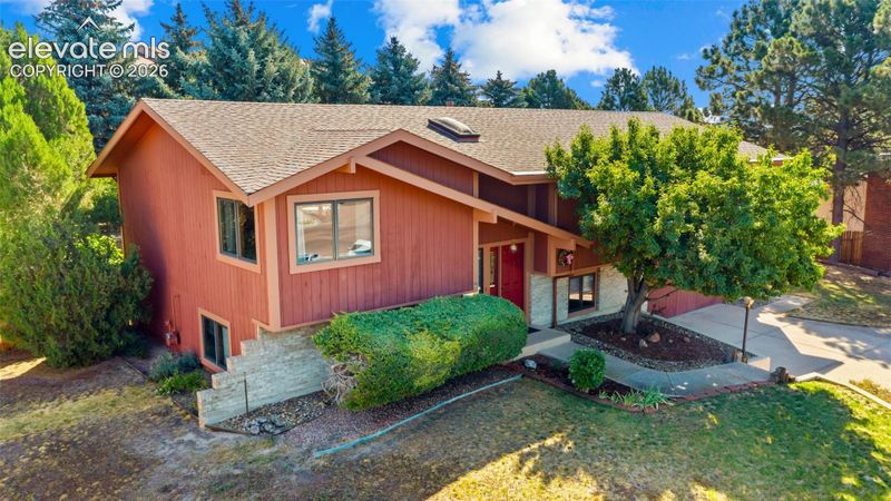 5715 Flintridge Dr, Colorado Springs, CO 80918