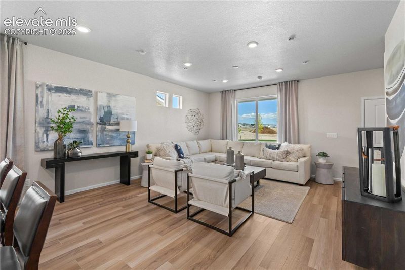 5824 Bowerman Ln, Colorado Springs, CO 80927