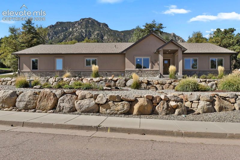 5920 Gladstone St, Colorado Springs, CO 80906