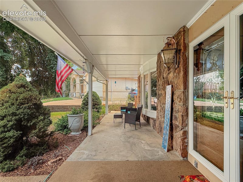 6 Hastings Dr, Pueblo, CO 81001