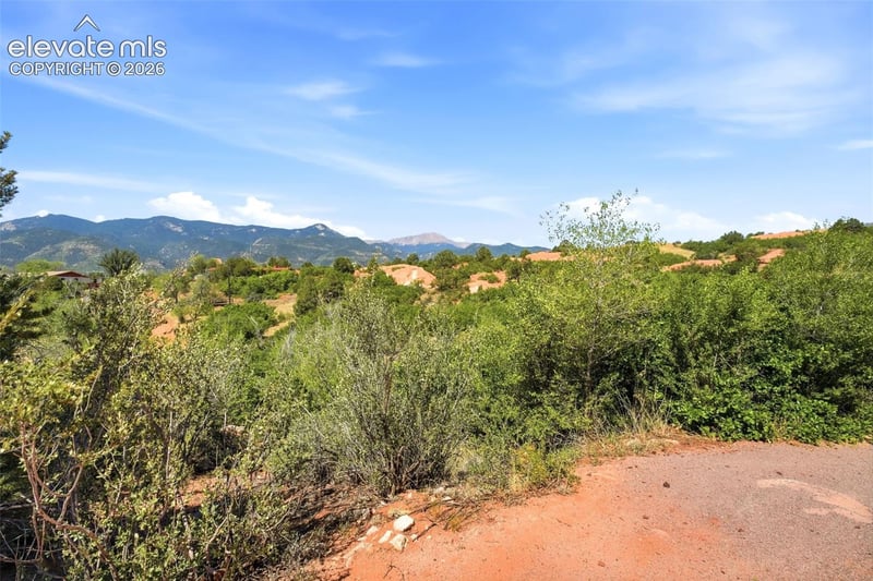 6 Las Piedras Escondidas NA, Colorado Springs, CO 80904