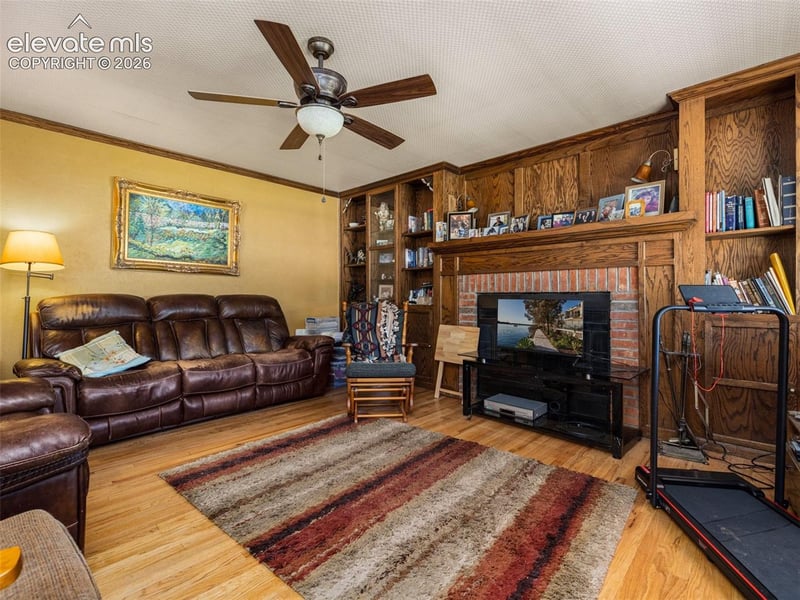 6 Oxford St, Pueblo, CO 81005