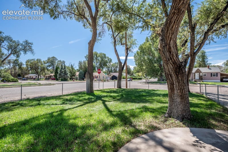 601 W Pitkin Ave, Pueblo, CO 81004