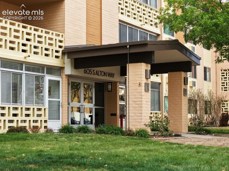 605 S Alton Way #12C, Denver, CO 80247